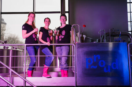 Plzeňský minipivovar Proud oslaví ženy v pivovarství