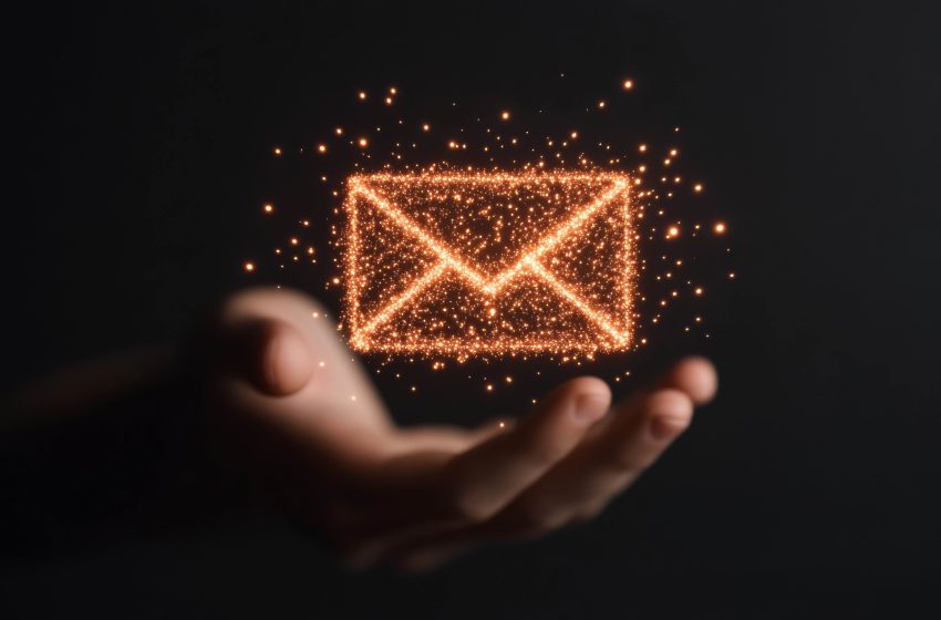 Zapomeňte na sítě. Statistiky za rok 2024 potvrzují, že v Česku vede e-mailing